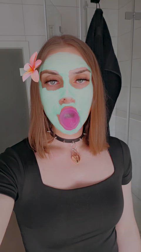 Dildo down my throat while tiktok dancing 😝💅🏻 — cute