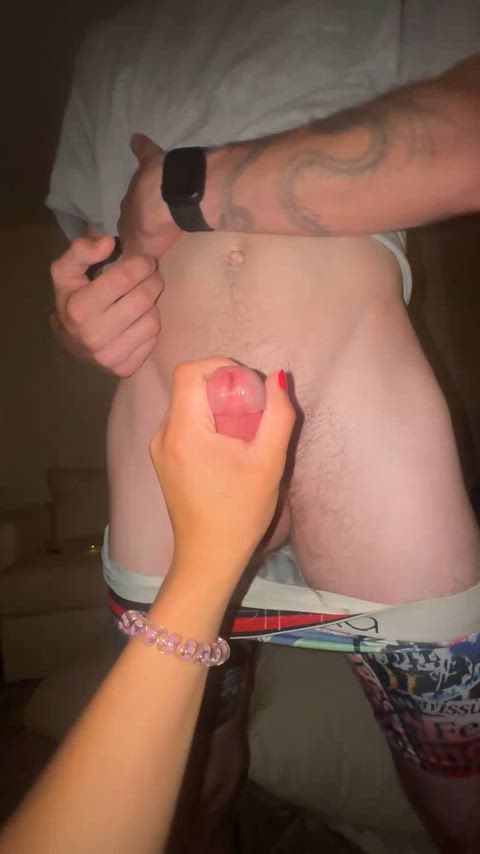 Big Dick Handjob by Mollychadw69 — amateur