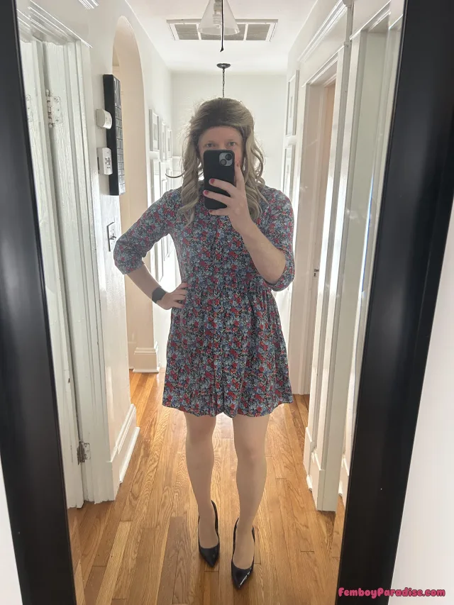 I love how this sits on my hips! — crossdressing