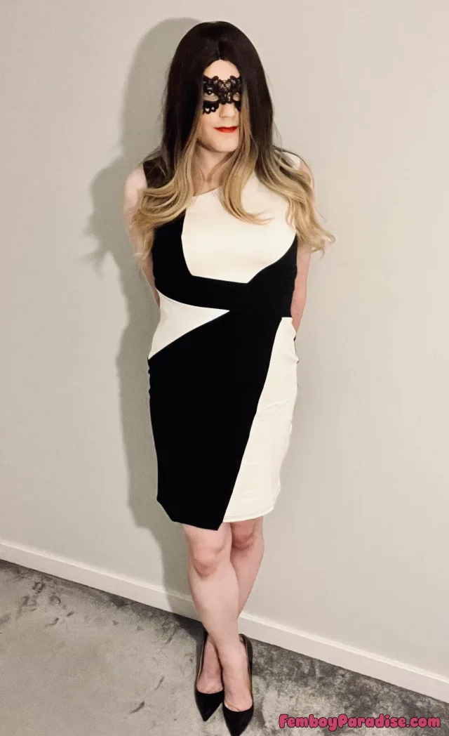 Black and white dress ❤️ — crossdressing