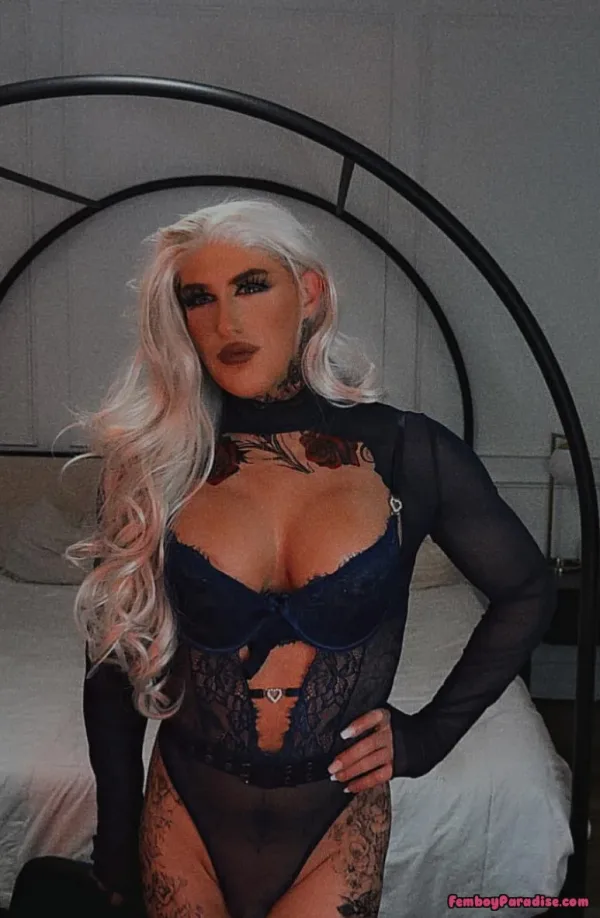 Loving this lingerie, what do you think....