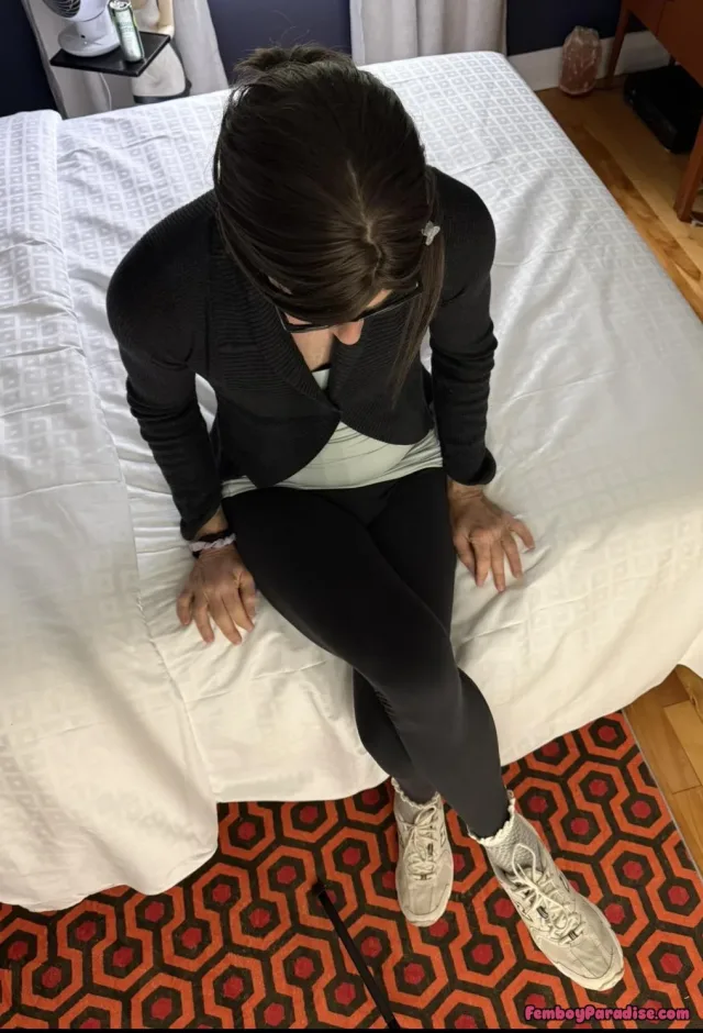 crossed legs in lulus — gonemildcd