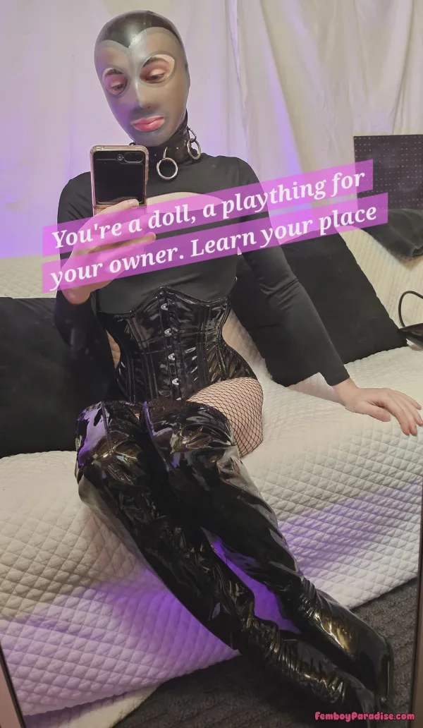Your new doll has arrived 🖤