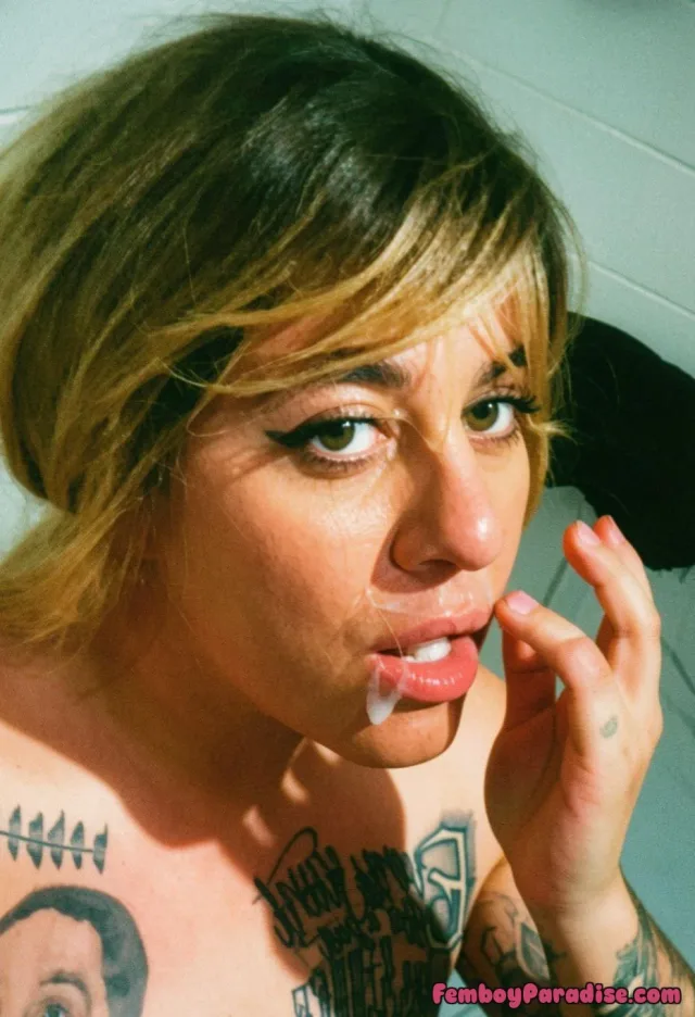 I feel like my face painted makes me look prettier — gonewildcd