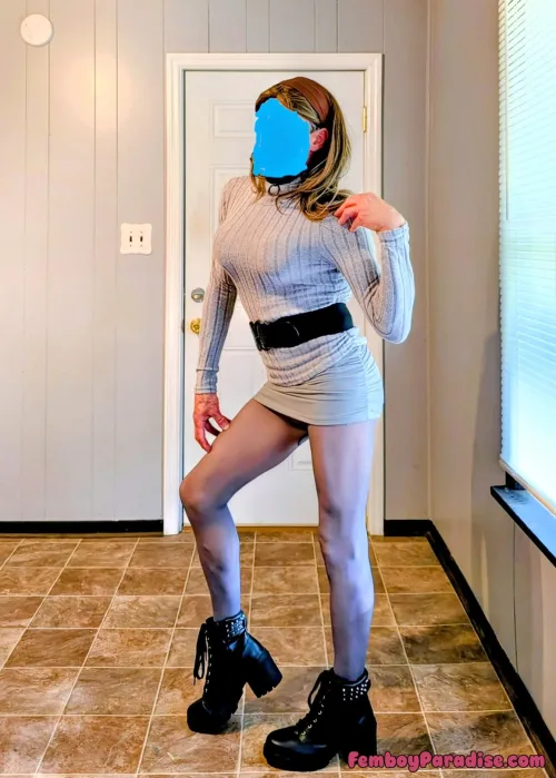 👢👗😎🙃😏👋😁😆
