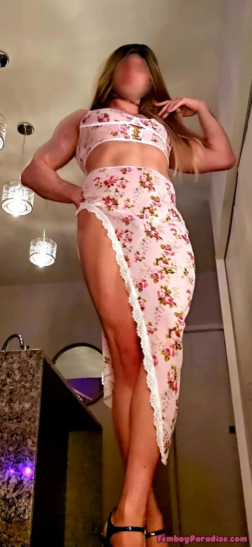I love this dress 🥰