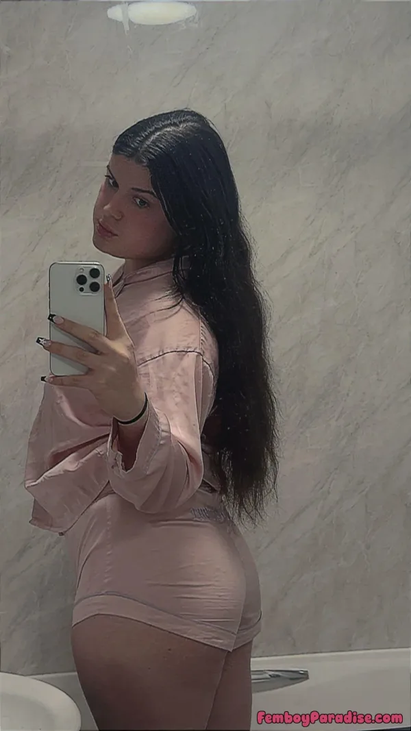 always feel so fem in this set :))