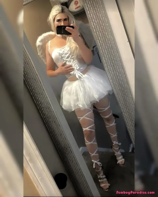 At this point I think I only exist to dress up for straight guys — gonewildcd