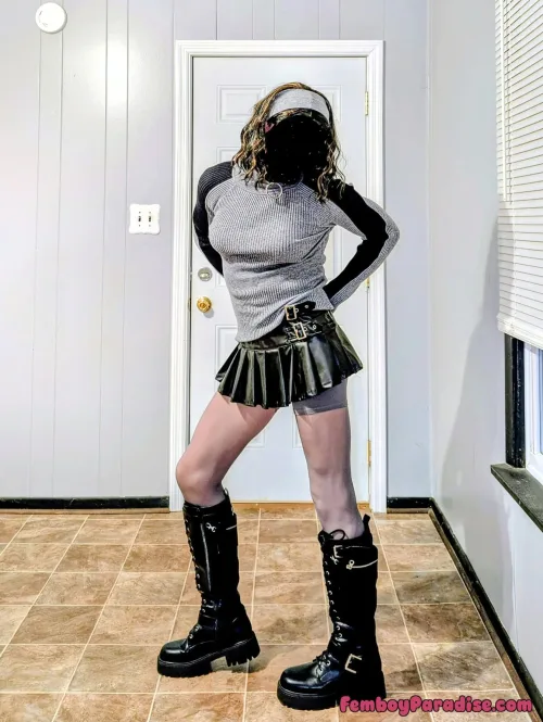 👢👗😋🙃😎👋🤘✌️