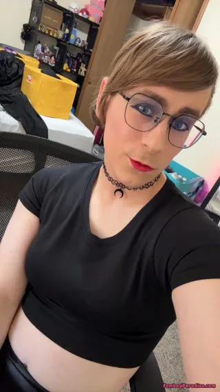 makeup / wig focus