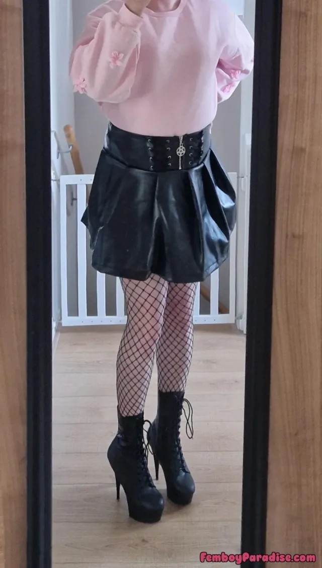 Just bought some new heels ans skirt — crossdressing