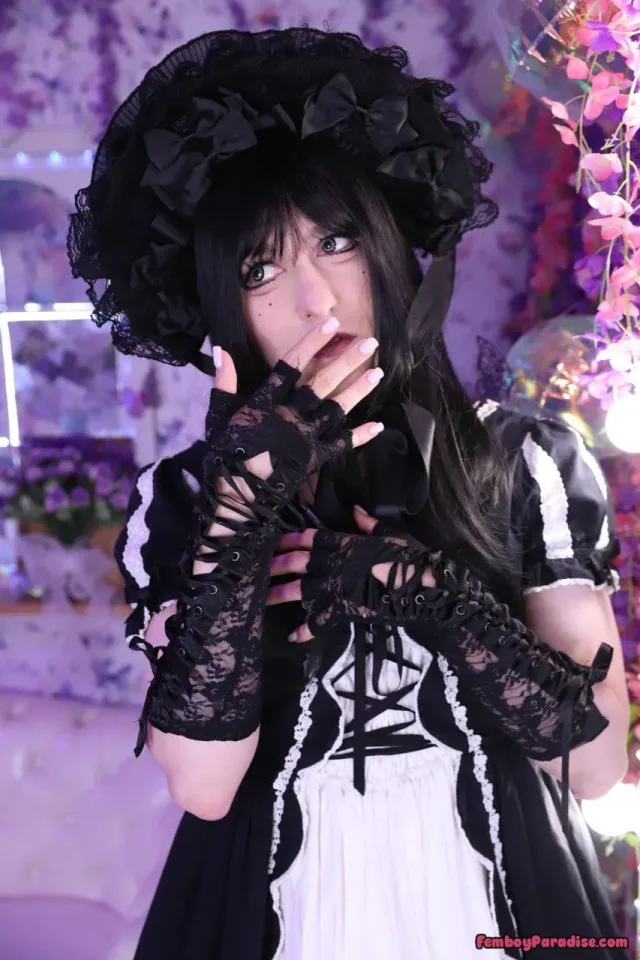 My first Gothic Lolita photoshoot — crossdressing