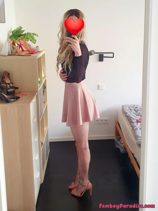 Excited for world cup today, hope you're enjoying your sunday as well🥰❤️