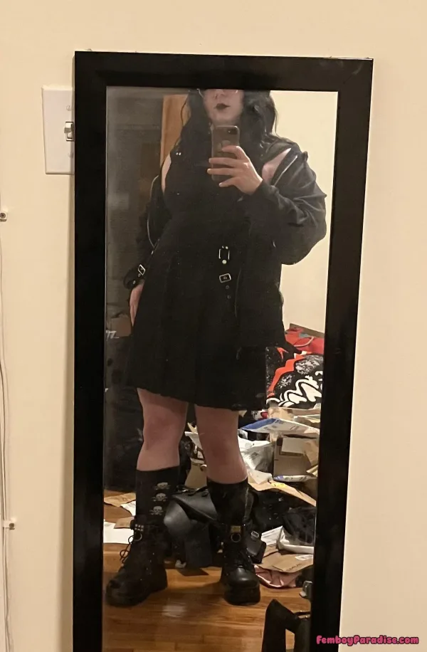 Got bored, accidentally ended up a goth skater girl